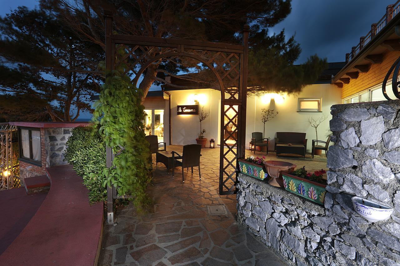 Vrclub - Villa Ridente Residence San Giorgio  Kültér fotó